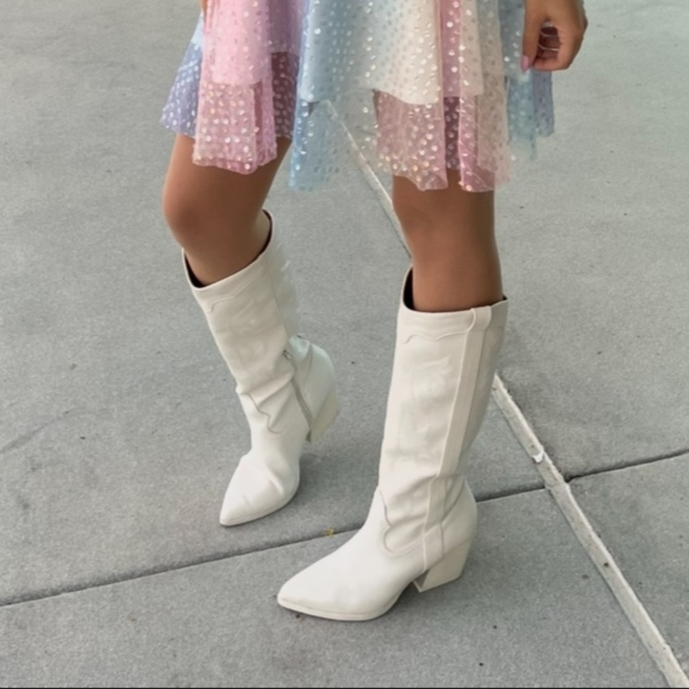 Dolce Vita white boot